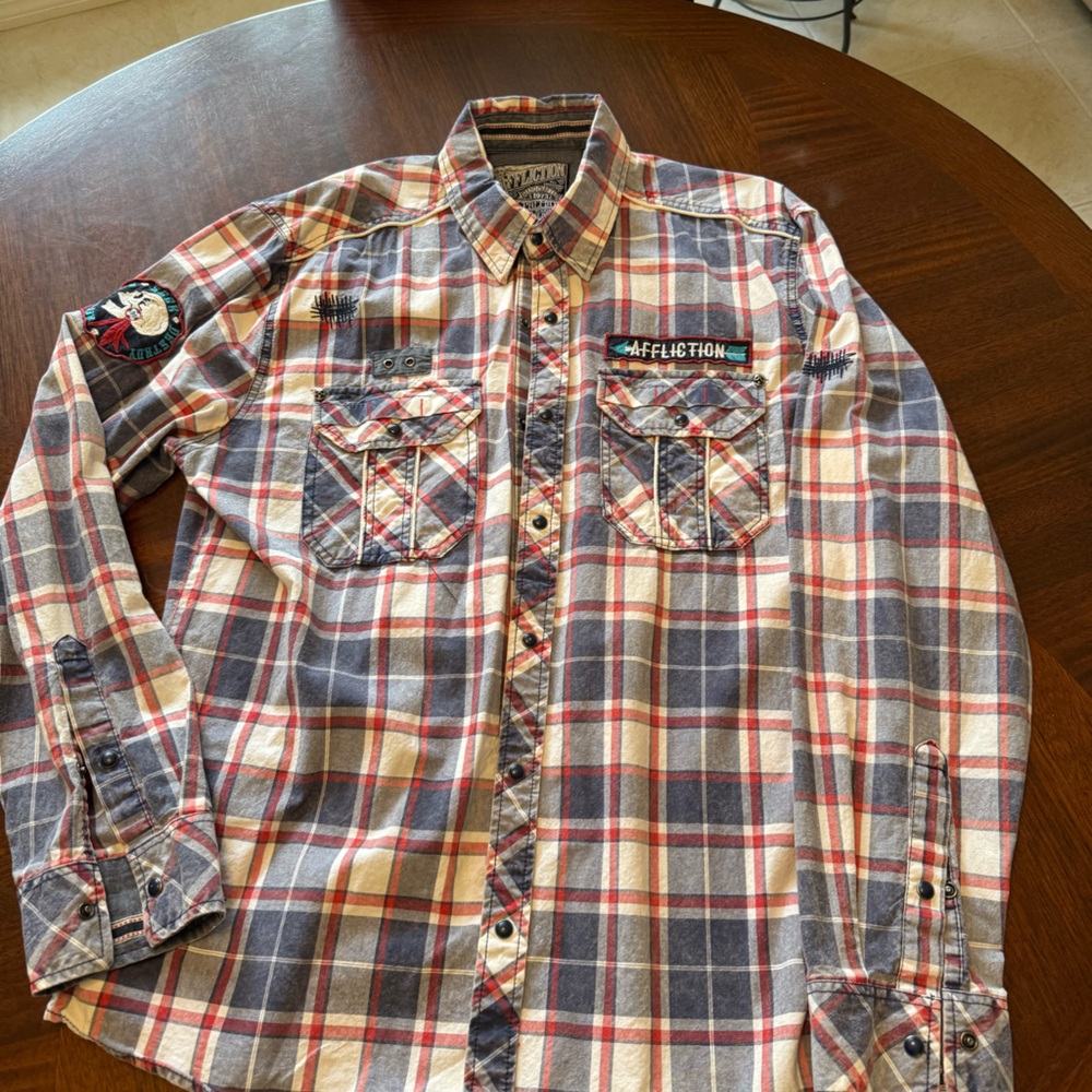 Buckle, Men’s Affliction, button up stretch shirt. X large